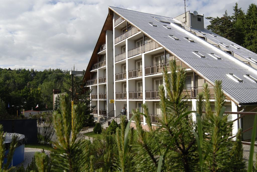 Hotel Radejov Knezdub エクステリア 写真